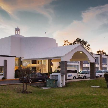 Hotel Aeropuerto Morelia Alvaro Obregon Bagian luar foto