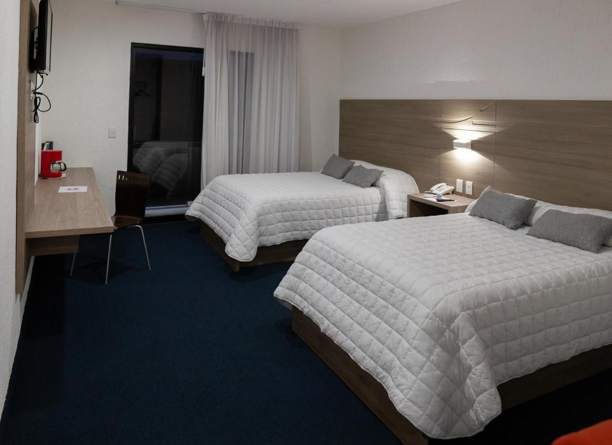Hotel Aeropuerto Morelia Alvaro Obregon Bagian luar foto