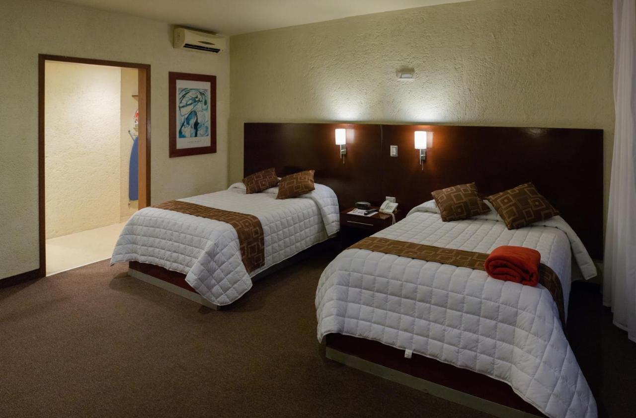 Hotel Aeropuerto Morelia Alvaro Obregon Bagian luar foto